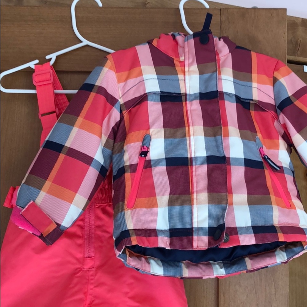 Girls Snowpants and winter jacket
